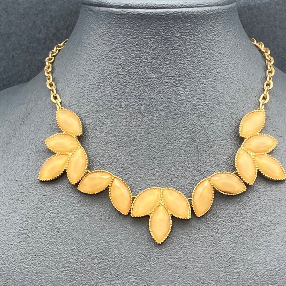 Leaf Necklace Statement 18 In Faceted Peach Pink Gold Chain Retro Elegant Chic